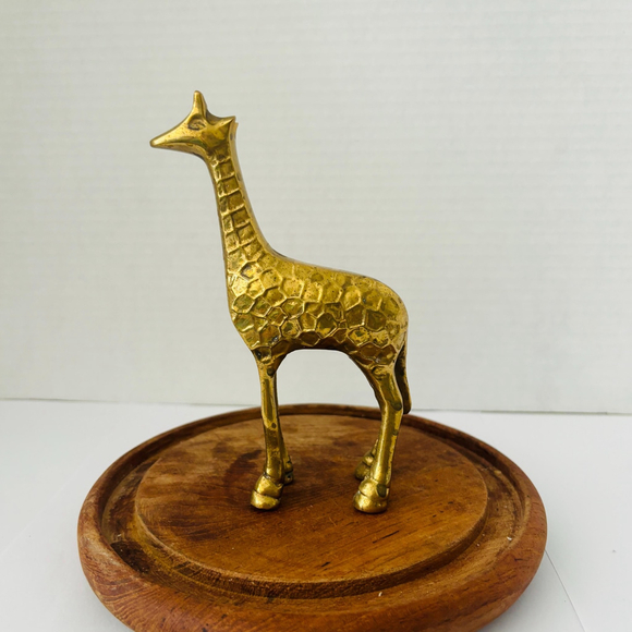 Vintage Brass Giraffe Paperweight, Small Office Decor, 1970s Collectible - Picture 4 of 10